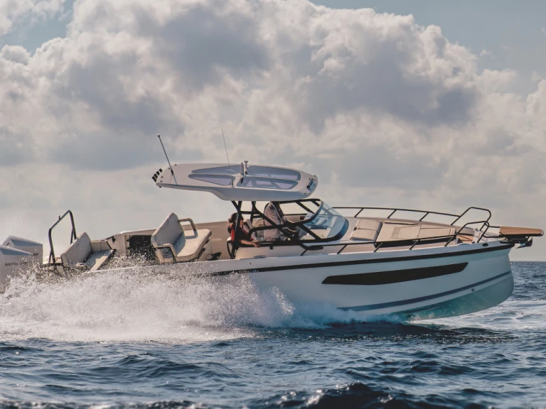 Charter a Quicksilver Navan S30 in Santa Eulària des Riu on Samboat