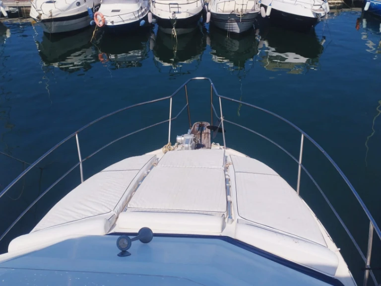 Hire Motorboat Gibert Marine with a boat licence