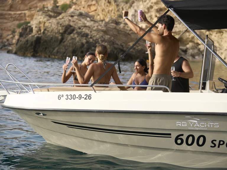 Yacht charter Sant Antoni de Portmany - Giant 600 open sport on SamBoat