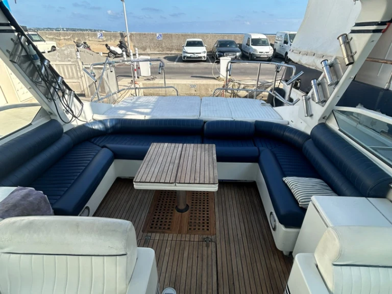 Hire a Pershing Pershing 40 Golfe-Juan