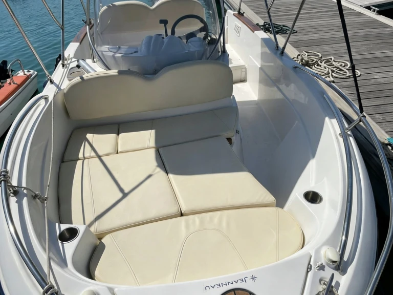 Hire a Quicksilver Quicksilver 505 Commander Cambrils