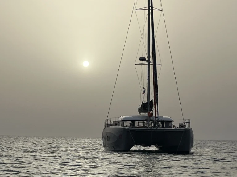 Catamaran to hire Canet-en-Roussillon at the best price