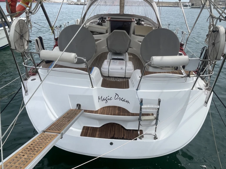 Hire Sailboat with or without skipper Jeanneau Porto Monopoli