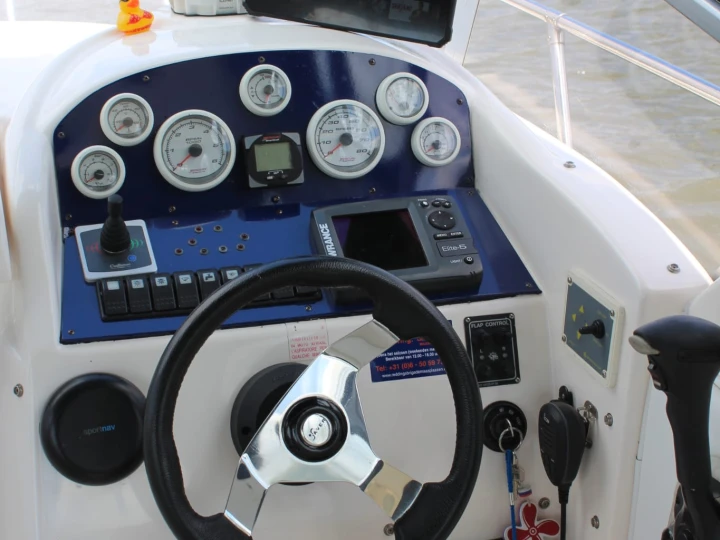 Charter a Saver Riviera 24 in Roosteren on Samboat