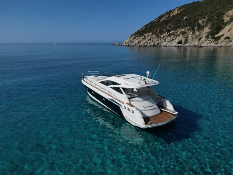 Charter a Giorgi Ht46 in Villasimius on Samboat