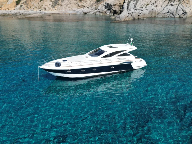 Hire Motorboat with or without skipper Giorgi Villasimius