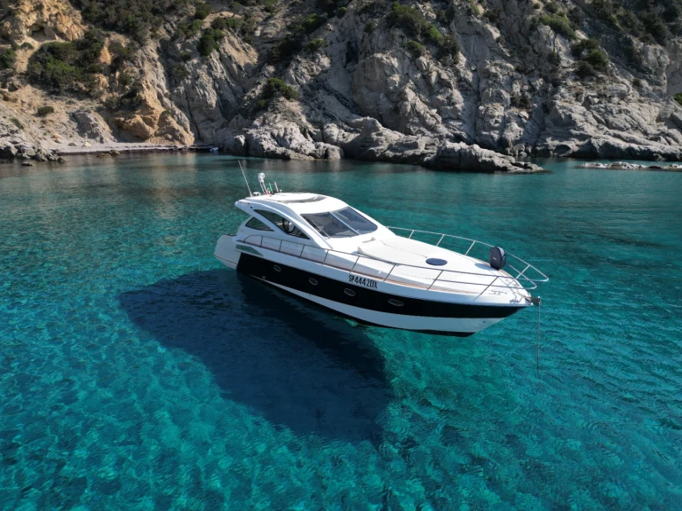 Motorboat to hire Villasimius at the best price