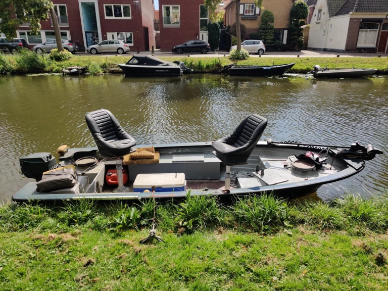 Charter a Onbekend Onbekend in Almere Stad on Samboat