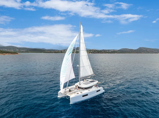 Charter a Lagoon Lagoon 38 in Ajaccio on Samboat