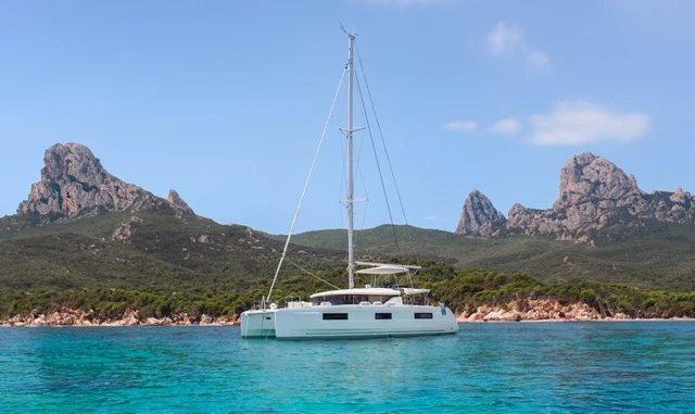 Hire a Lagoon Lagoon 46 Ajaccio