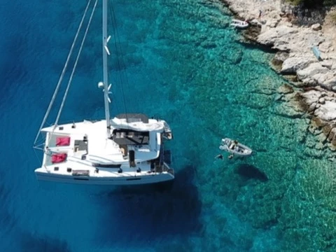 Yacht hire Ajaccio cheap Lagoon 52