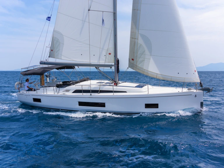 Sailboat to hire Rhodes (City) at the best price
