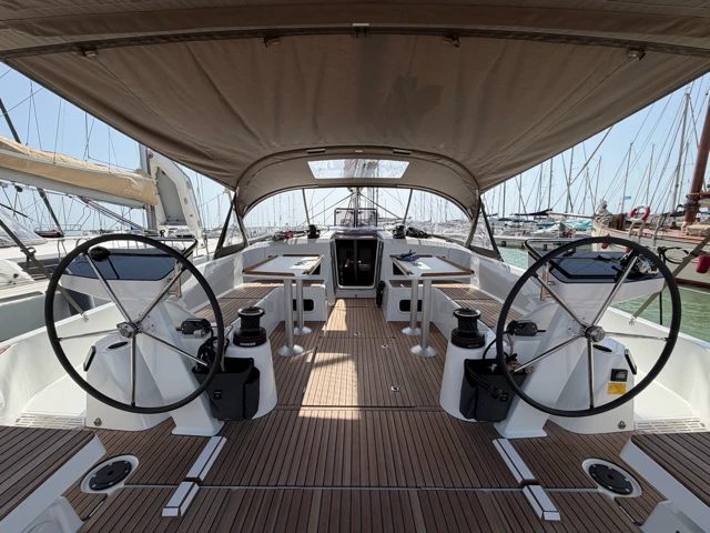 Hire a Jeanneau Sun Odyssey 455 Cecina