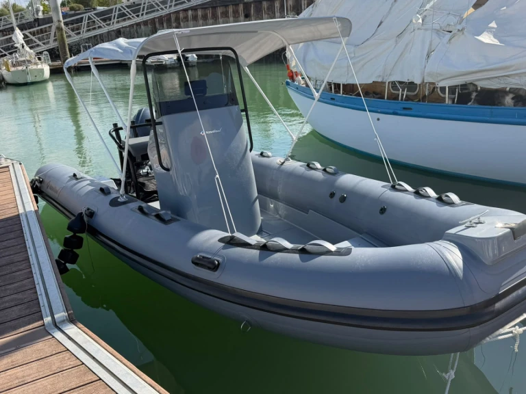 Yacht hire Le Verdon-sur-Mer cheap 540 F
