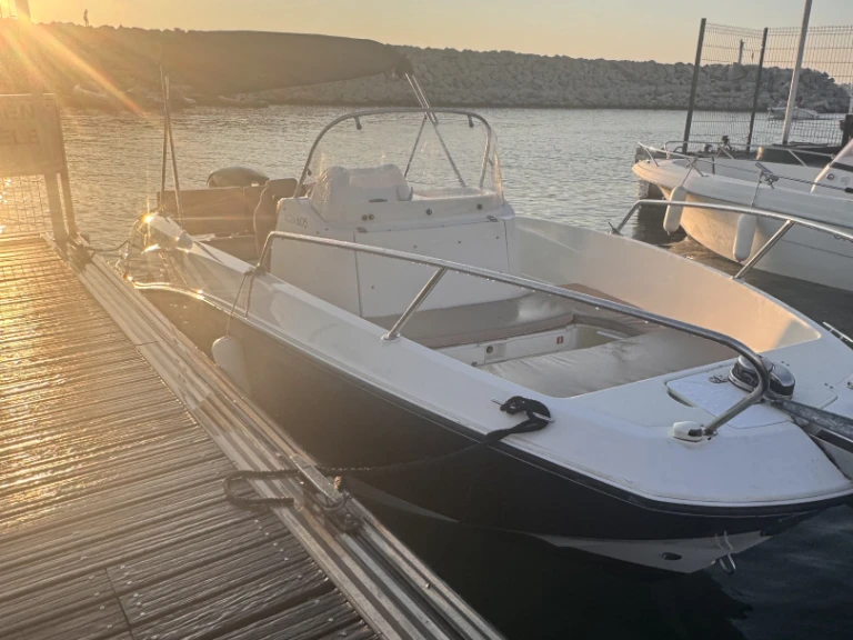Motorboat to hire France at the best price