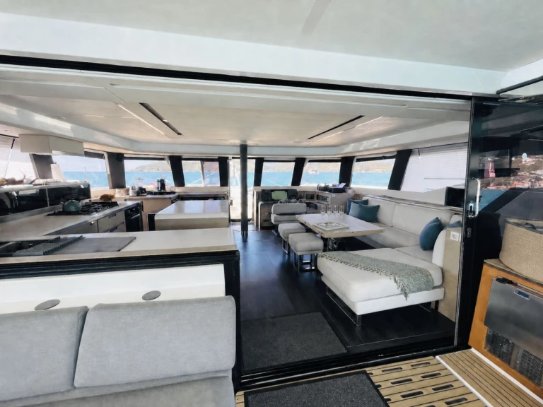 Hire Luxury Yacht Fountaine Pajot with a boat licence