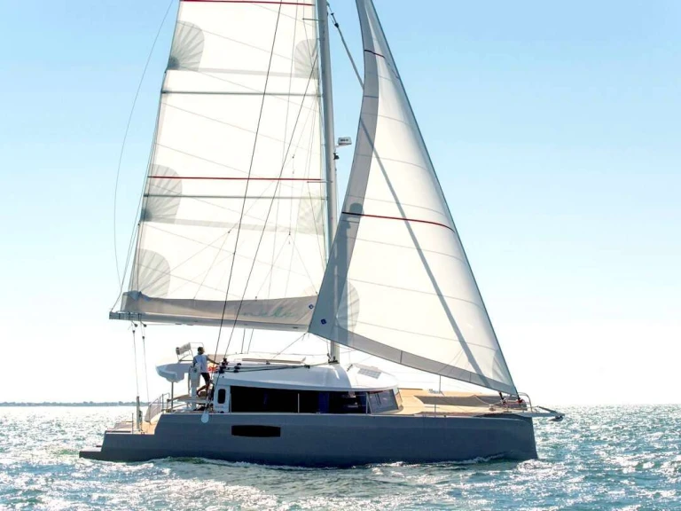 Charter a Neel L'OCTANT in Caribbean on Samboat