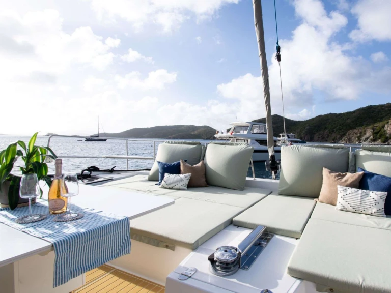 Hire Luxury Yacht with or without skipper Bali British Virgin Islands (BVI)