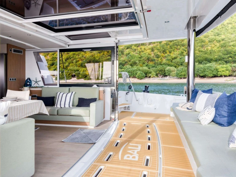 Luxury Yacht to hire British Virgin Islands (BVI) at the best price