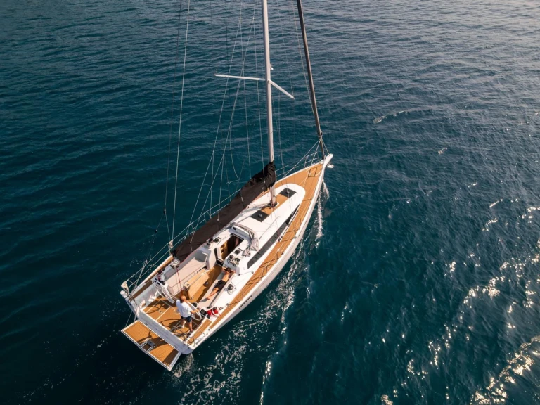 Yacht charter Rovinj - Dehler Dehler 38 SQ on SamBoat