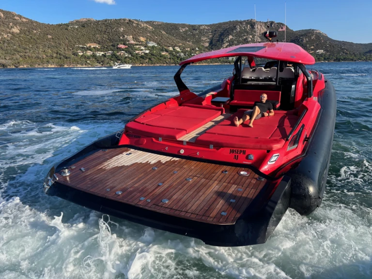 Luxury Yacht hire in Porto-Vecchio - Sacs STRIDER 19