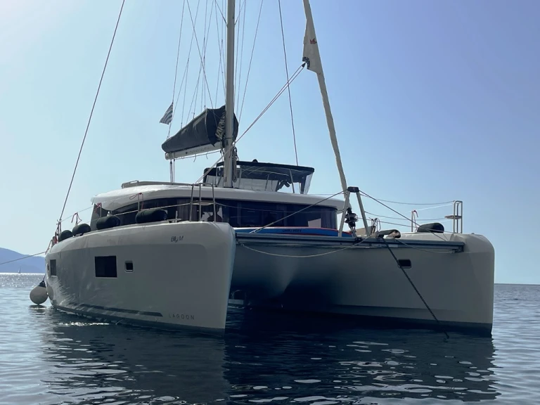 Hire Catamaran with or without skipper Lagoon Kos