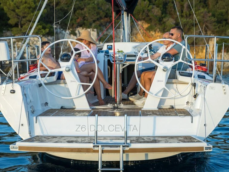 Hire a Dehler Dehler 38 SQ Rovinj