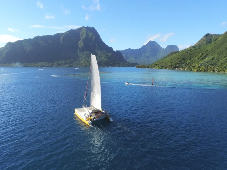 Hire Catamaran Outremer with a boat licence