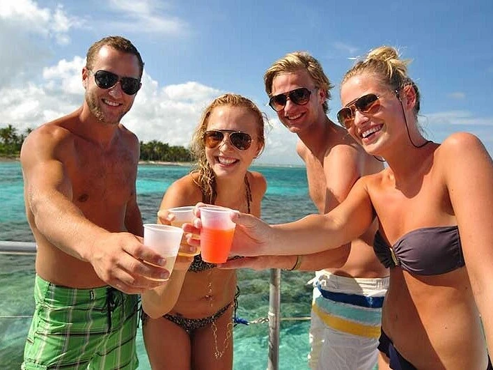 Charter a Custom Made custom in Punta Cana on Samboat