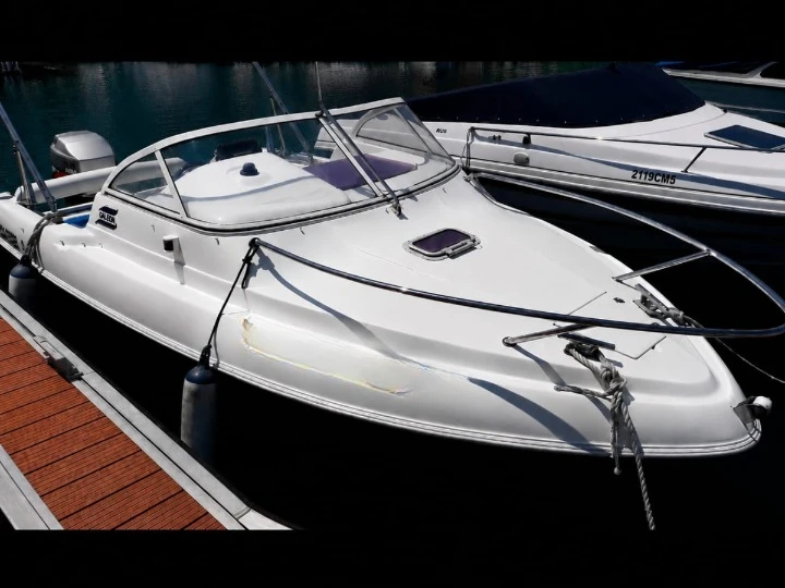 Motorboat to hire Vilaboa at the best price