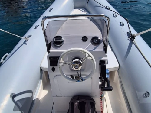Yacht charter Sorrento - op marine Op Marine 19 on SamBoat