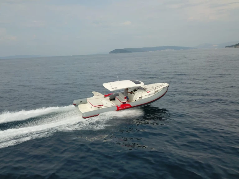 Yacht hire Split cheap Bura 9.5