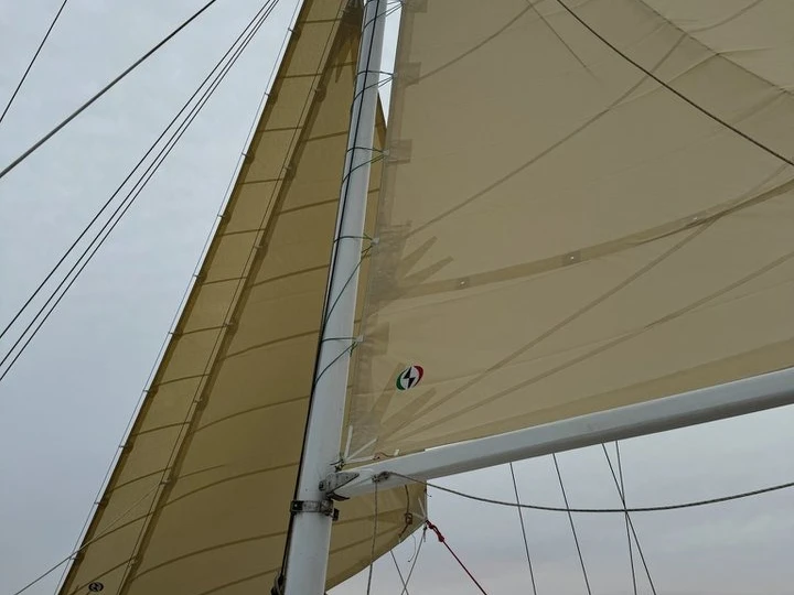 Sailboat hire in Oía -  Trehandiri