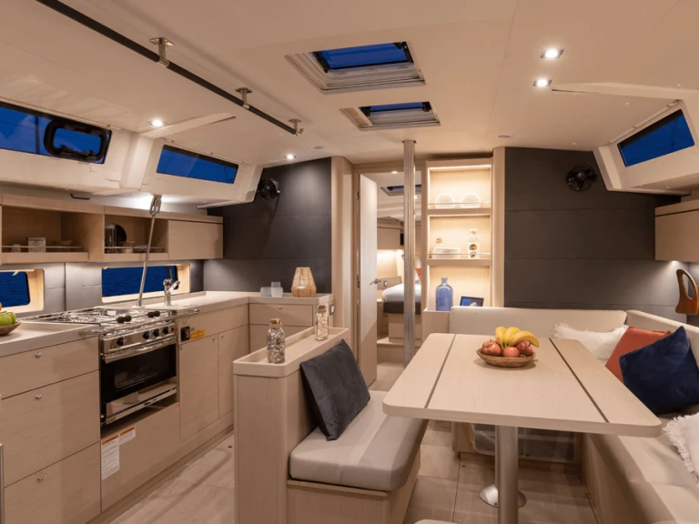 Hire a Bénéteau Oceanis 46 Gouvia