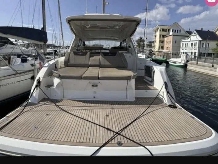 Yacht hire Fréjus cheap S45 ht