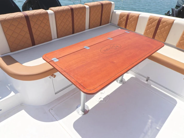 Yacht hire Siracusa cheap Saver 330 WA