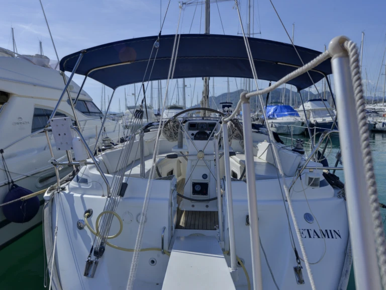 Hire Sailboat with or without skipper Bavaria Lavagna