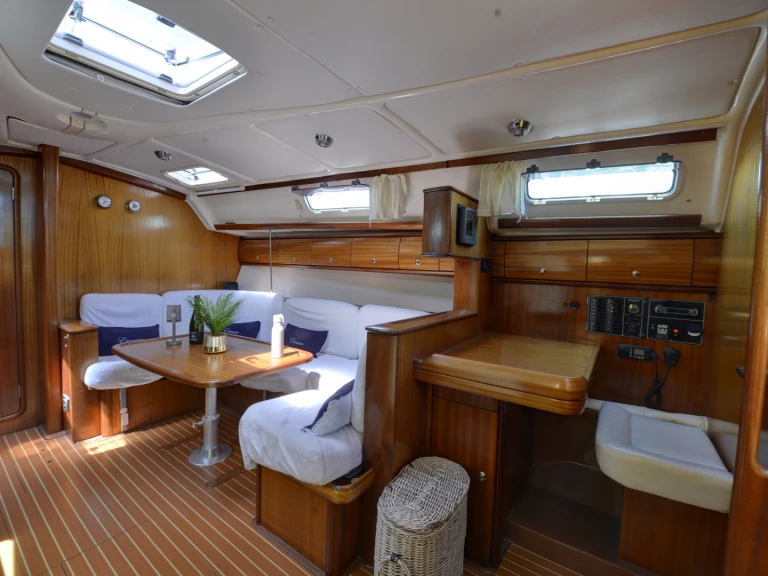 Bavaria Bavaria 41 Cruiser charter bareboat or skippered in  Lavagna