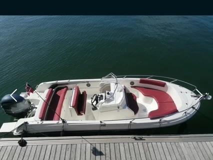 Yacht hire Anglet cheap Pacific Craft 670