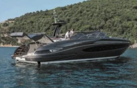 Régal Regal 27 Fasdeck charter bareboat or skippered in  Saint-Tropez