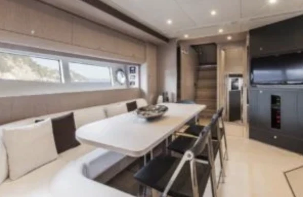 Motorboat hire in Saint-Tropez - Régal Regal 27 Fasdeck