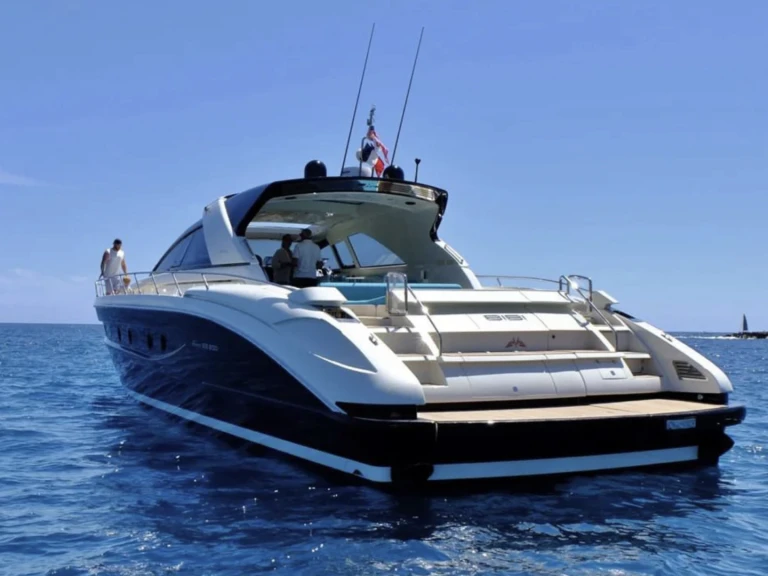 Motorboat to hire Saint-Tropez at the best price