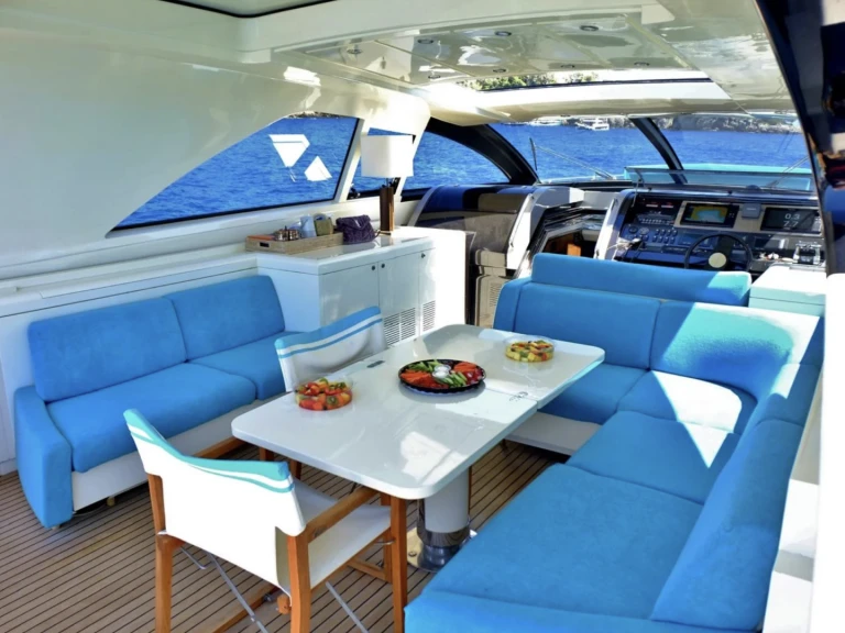 Yacht charter Saint-Tropez - Monterey 27 on SamBoat