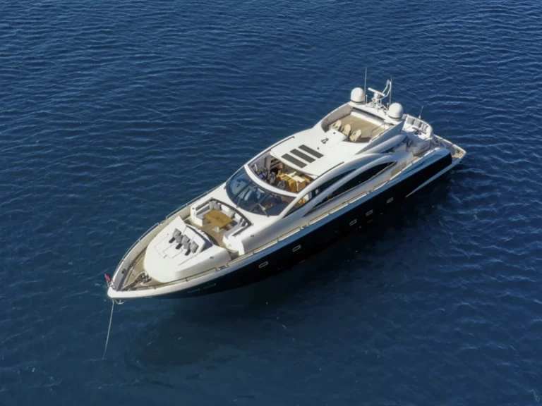 Yacht hire Miami Beach cheap Azimut 62 S