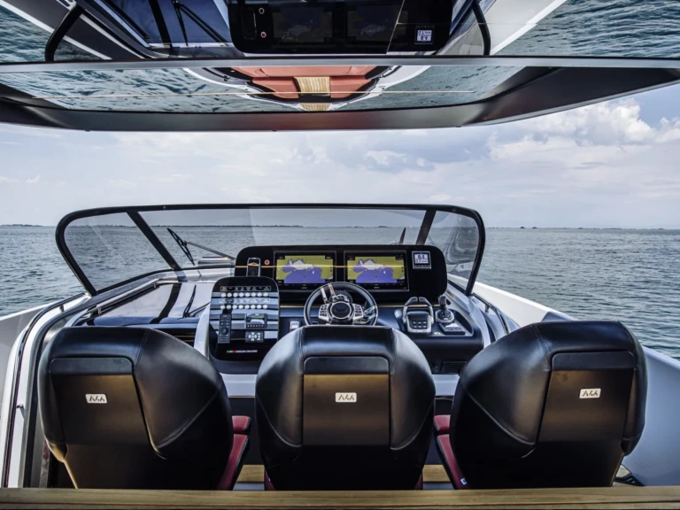 Yacht hire Saint-Tropez cheap A46