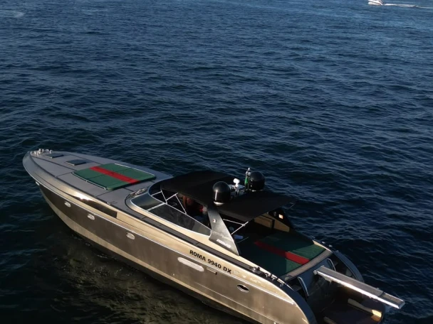 Luxury Yacht to hire Porto Cervo at the best price
