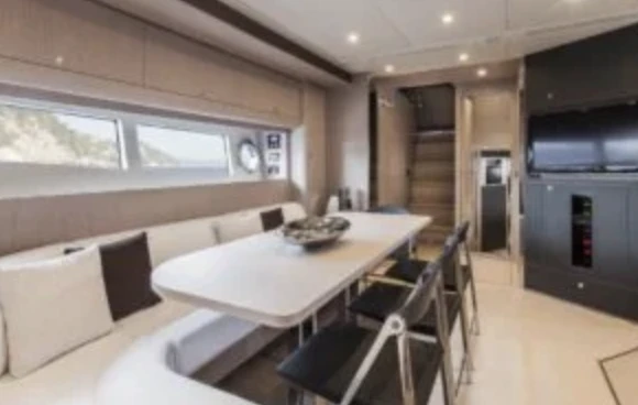 Yacht charter Saint-Tropez - Riva Riva 68' on SamBoat