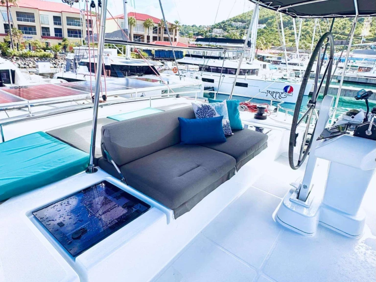 Yacht charter Road Town - Lagoon ELATION on SamBoat