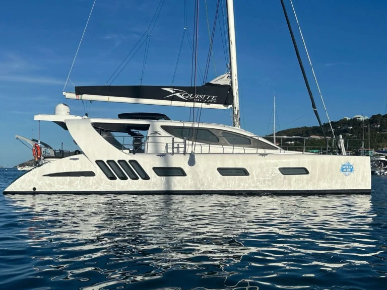 Hire a Xquisite Yachts STELLA BLUE Saint Thomas Island