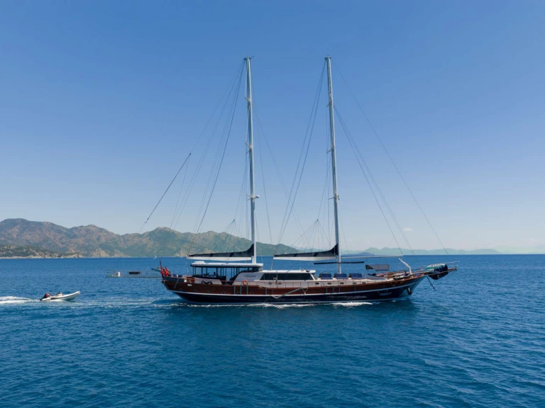 Hire Luxury Yacht with or without skipper Custom Turkey